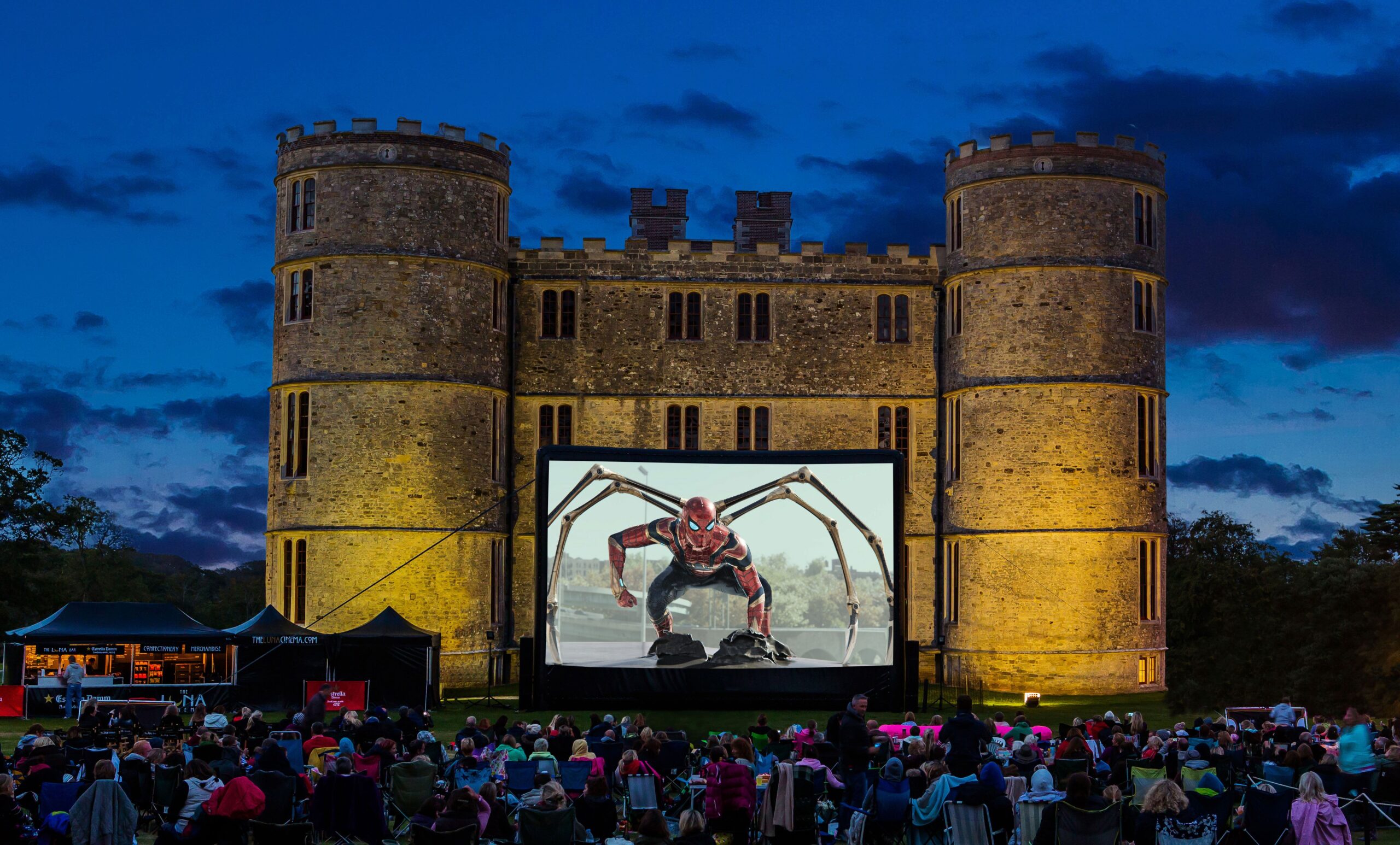 outdoor cinema at lulworth caste